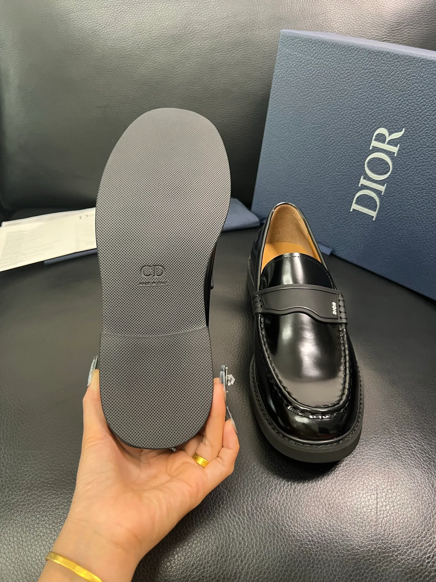 Men's men's shoes💰860 Dior top crafts Dior counter synchronization, original factory configuration, original cowhide fabric imported from Italy, breathable and comfortable imported water-dyed cow lining, sole: original factory special supply original sole super comfortable, original factory with single goods high quality, you can enter and exit the counter at will, welcome to compare counter synchronization, code number 39-44 (order 38 45) 85853